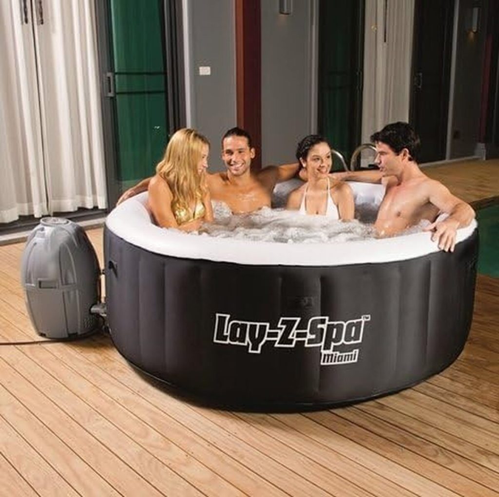 Test du spa gonflable rond Lay-Z Bestway Miami 4 places