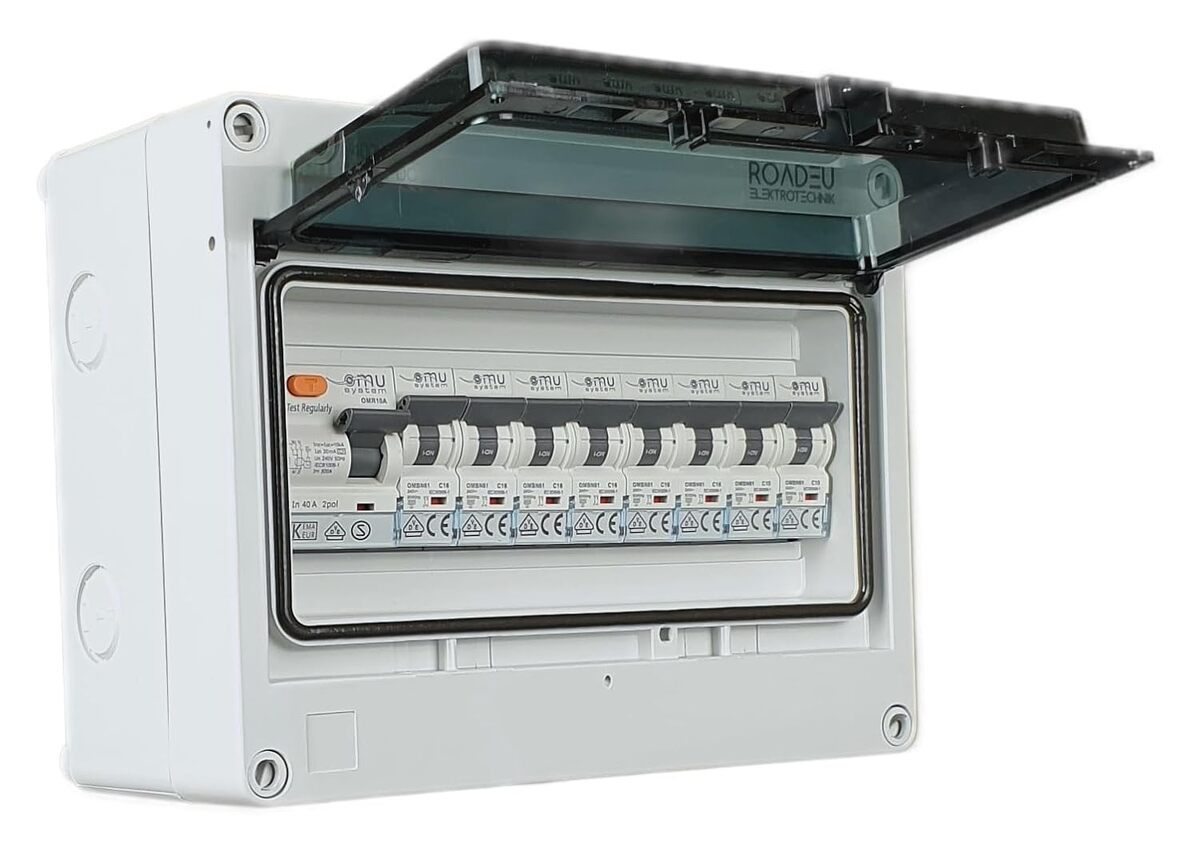 Test du coffret électrique hermétique RoadEu IP65 : distributeur 230V 16A