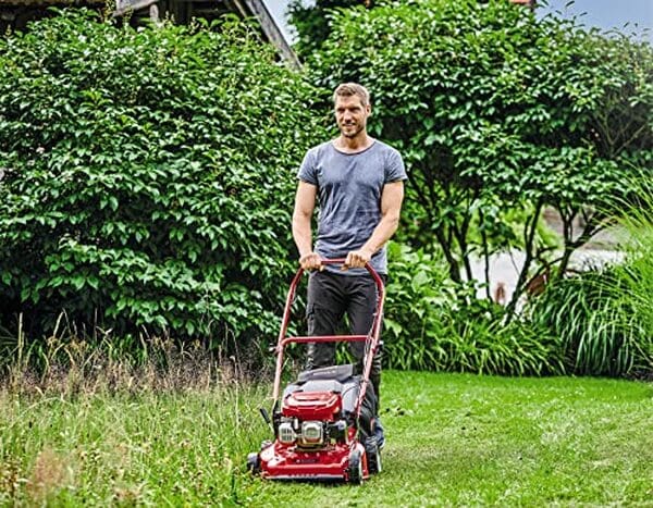 Découvrez notre test complet de la tondeuse Einhell GC-PM 46/5 S avec moteur 146cc. Analyse détaillée, performances de coupe 46 cm et verdict final pour vous aider à choisir. 