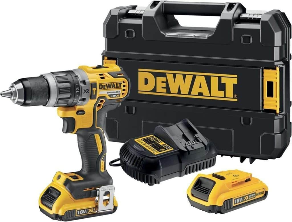 Test de la perceuse-visseuse Dewalt XR DCD796D2-QW : puissance et efficacité