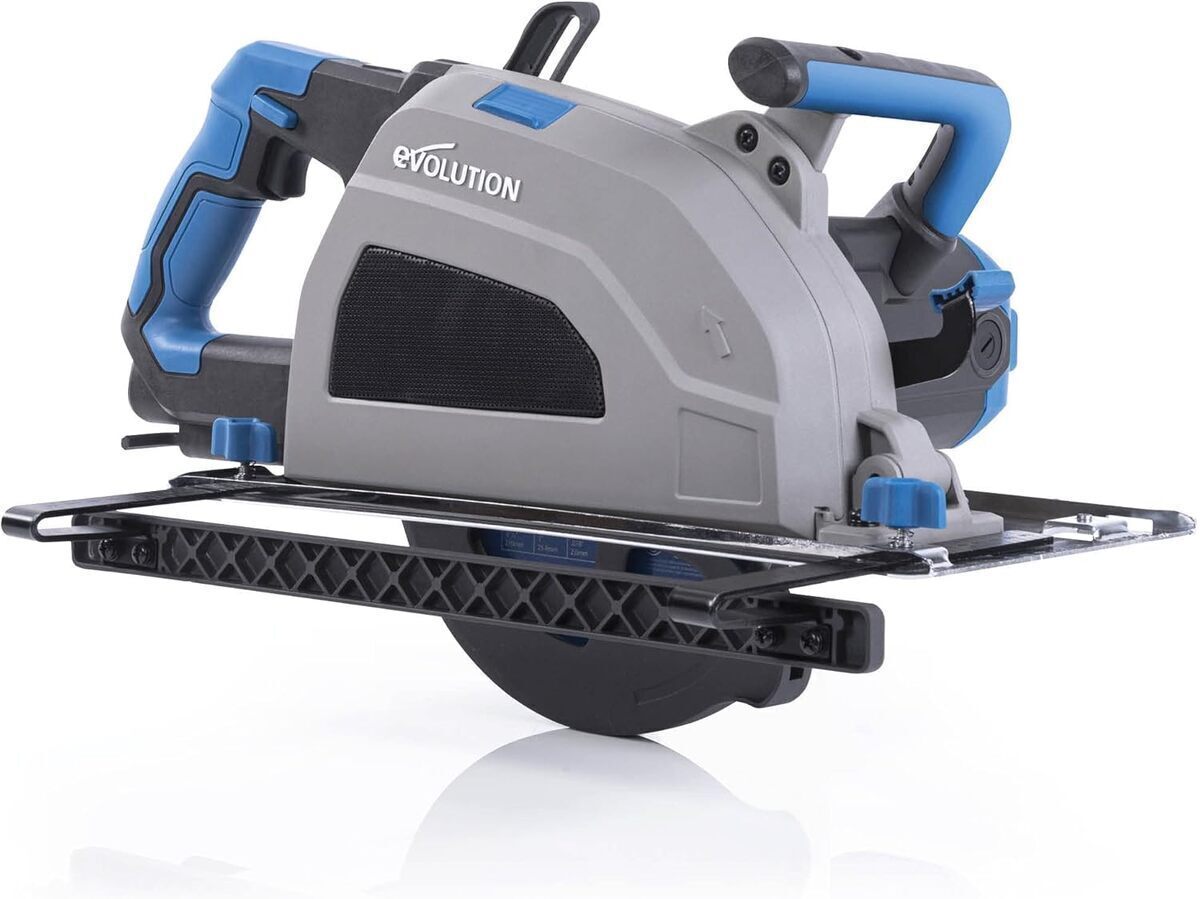 Test de l'évolution S210CCS : scie circulaire performante sans bavures