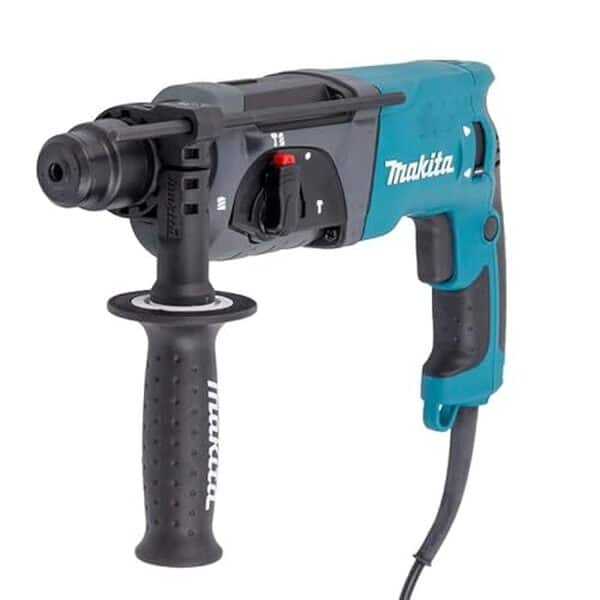Découvrez notre test du perforateur Makita HR2470 : 780W de puissance, 2, 4 J d'énergie de frappe et performances exceptionnelles pour vos travaux de perçage.