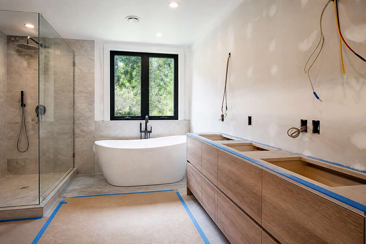 Réglementation en salle de bains : ce que la norme impose vraiment Réglementation en salle de bains : ce que la norme impose vraiment